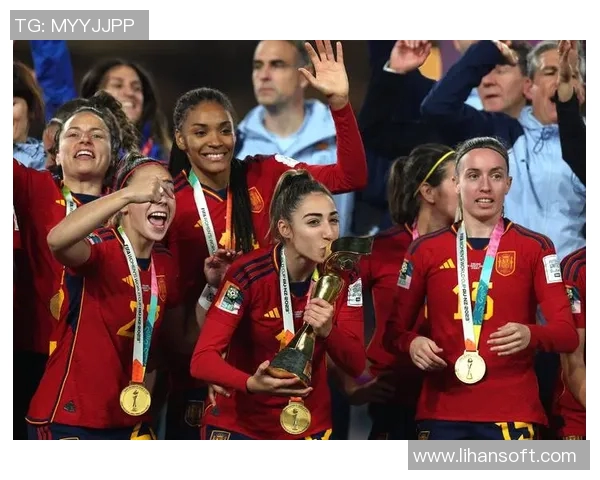 前日本女足国脚永里优季退役回顾她的世界杯辉煌与男子俱乐部经历